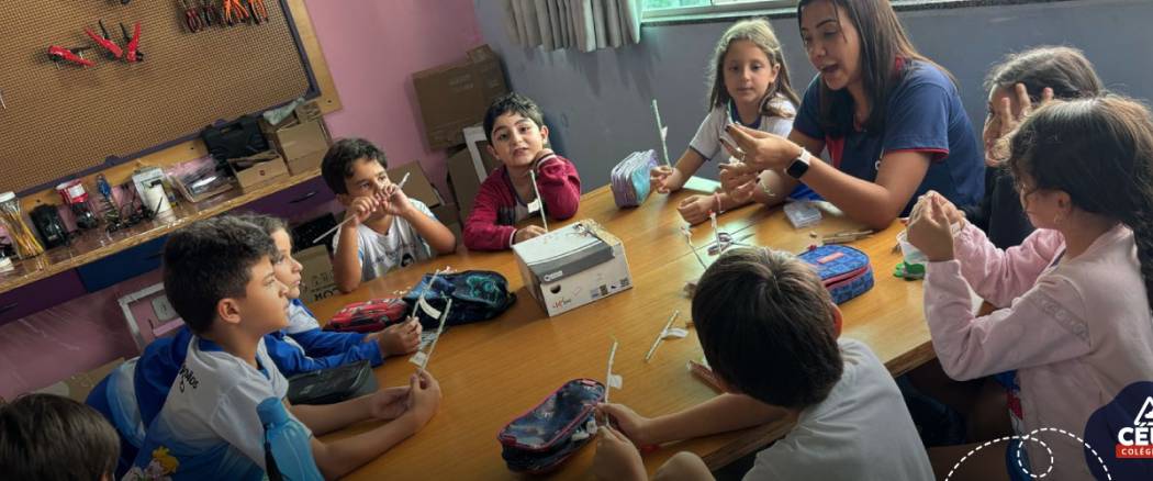 Aula Maker no Colégio Pedacinho do Céu – 2º Ano dos Anos Iniciais: Construção de um Poste de Luz